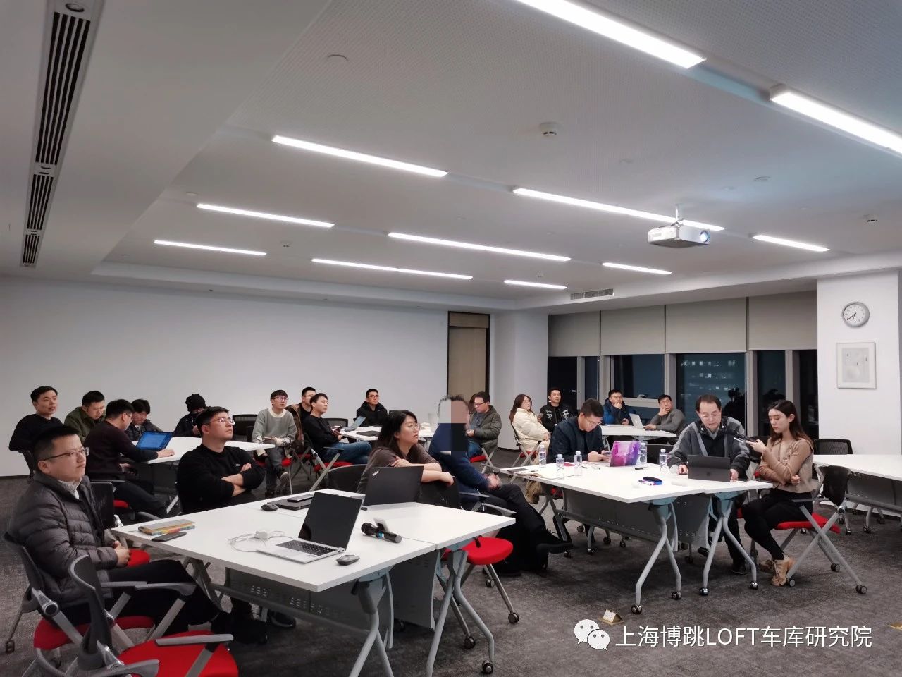 佛山杭州LOFT车库专题会